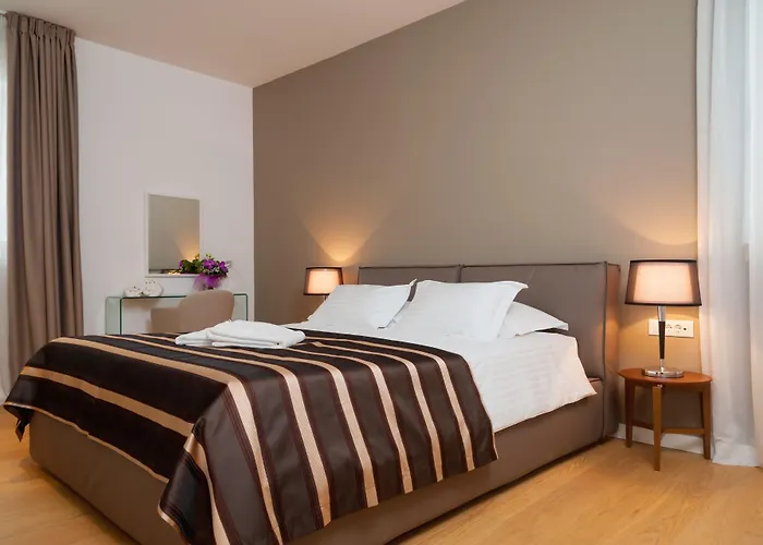 By Vestibul Palace Ξενοδοχείο με διαμερίσματα 4*