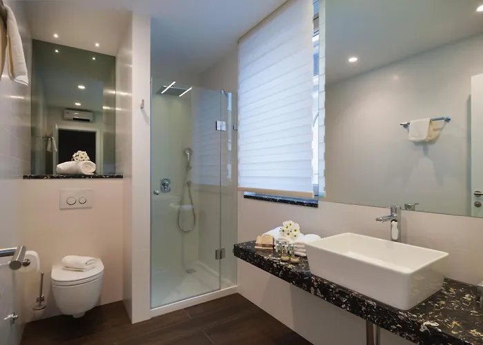 By Vestibul Palace Ξενοδοχείο με διαμερίσματα 4*