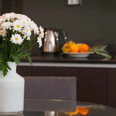 By Vestibul Palace Apartmanhotel 4*