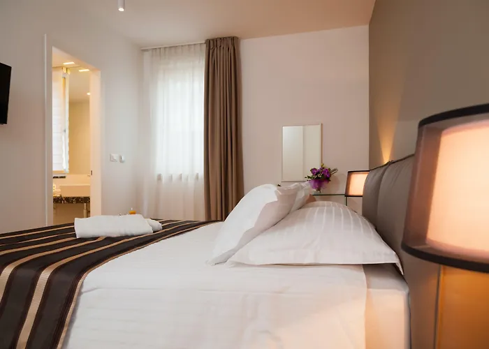 アパートホテル By Vestibul Palace スプリト