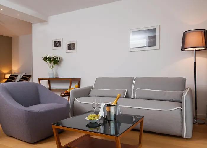 By Vestibul Palace 4* スプリト